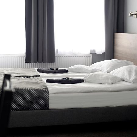 Hostel Helios Września المظهر الخارجي الصورة
