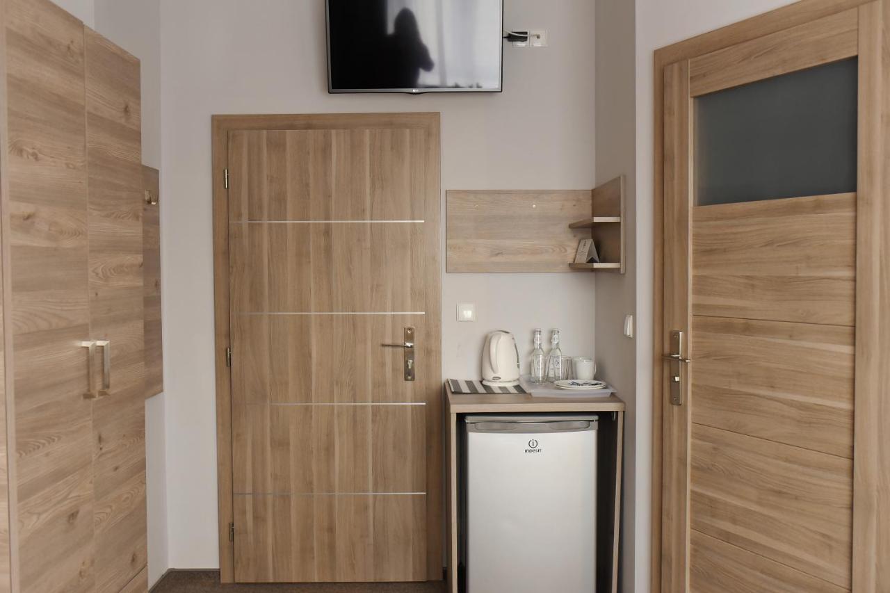 Hostel Helios Września المظهر الخارجي الصورة