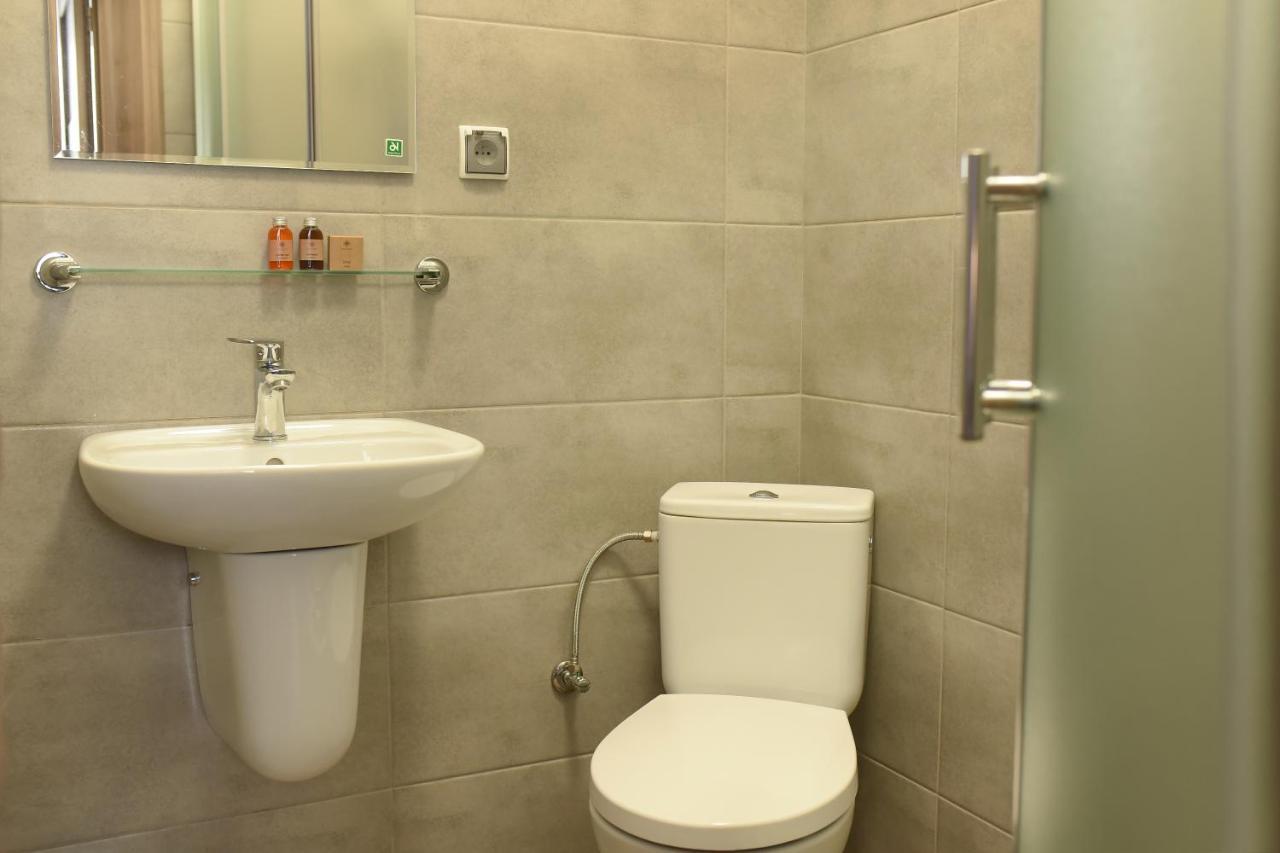 Hostel Helios Września المظهر الخارجي الصورة