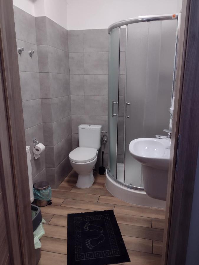 Hostel Helios Września المظهر الخارجي الصورة