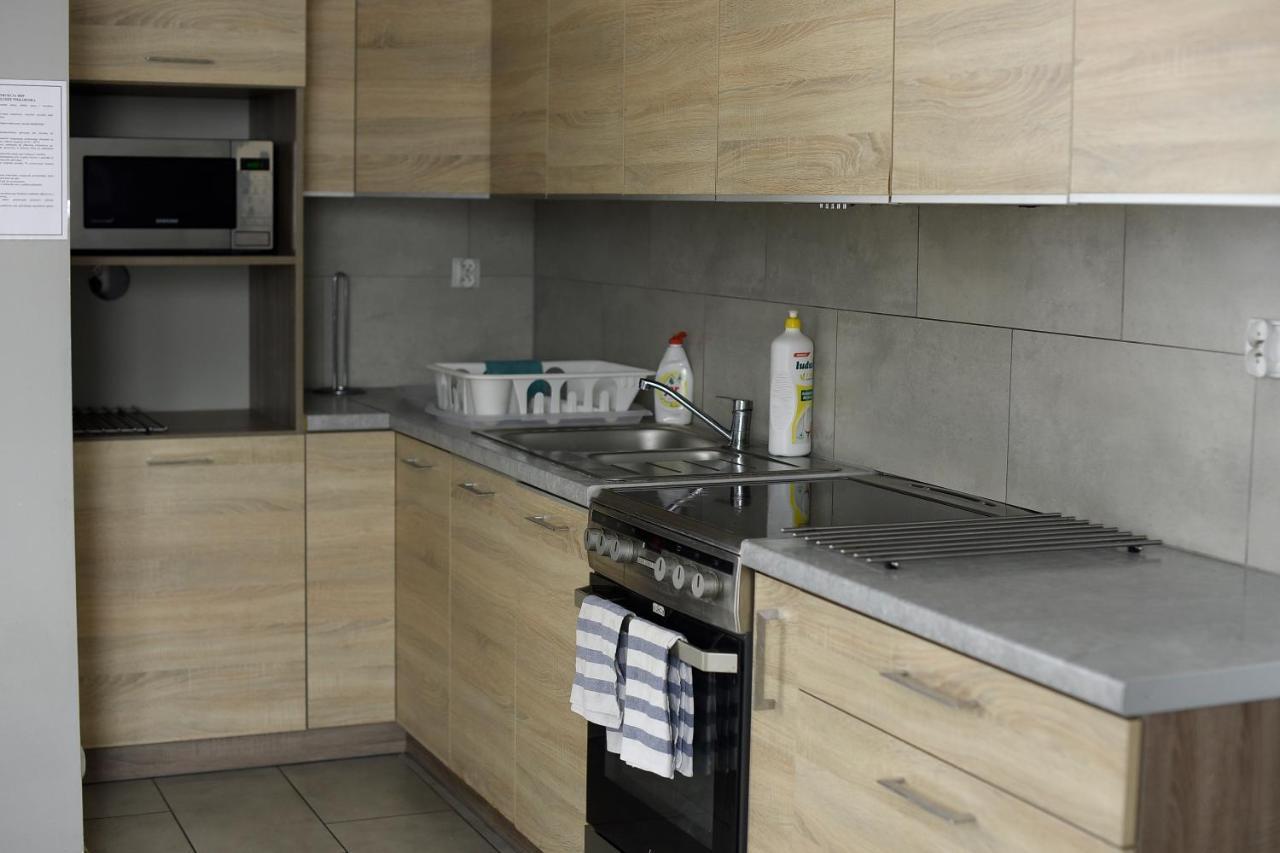 Hostel Helios Września المظهر الخارجي الصورة